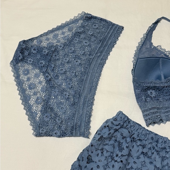 Lace Bralette and Shorts Set - Blue - Picture 7 of 8